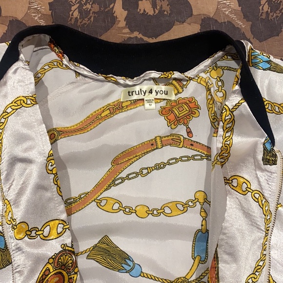 Bomber jacket - Picture 2 of 3